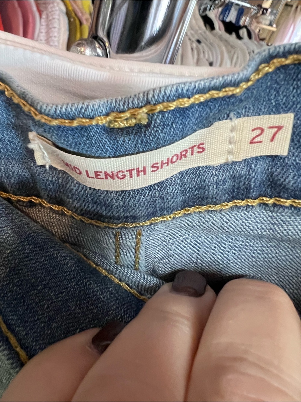 LEVI'S Mid-Length Medium Wash Classic Five Pocket Summer Shorts, 27 - Picture 13 of 14